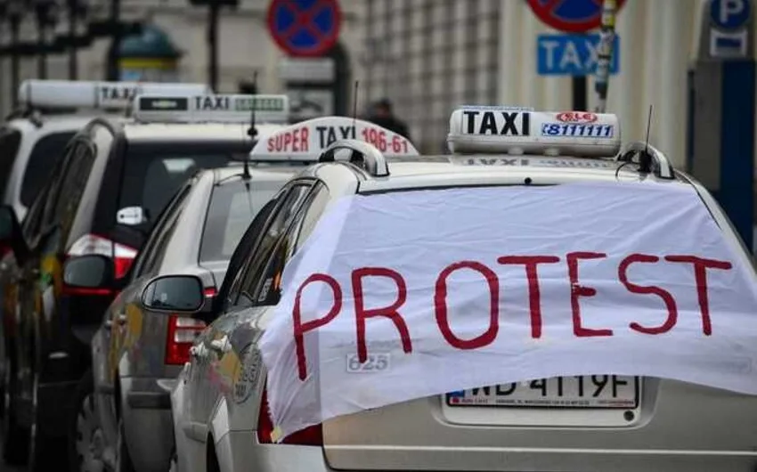 У столиці Польщі таксисти розпочали протести