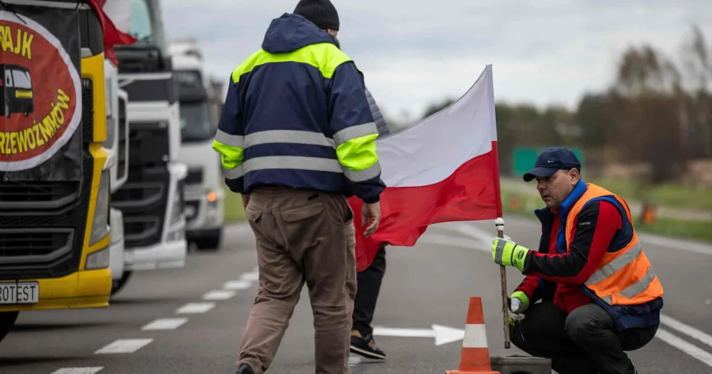 Польскі фермери запланували акції протесту по всій країні