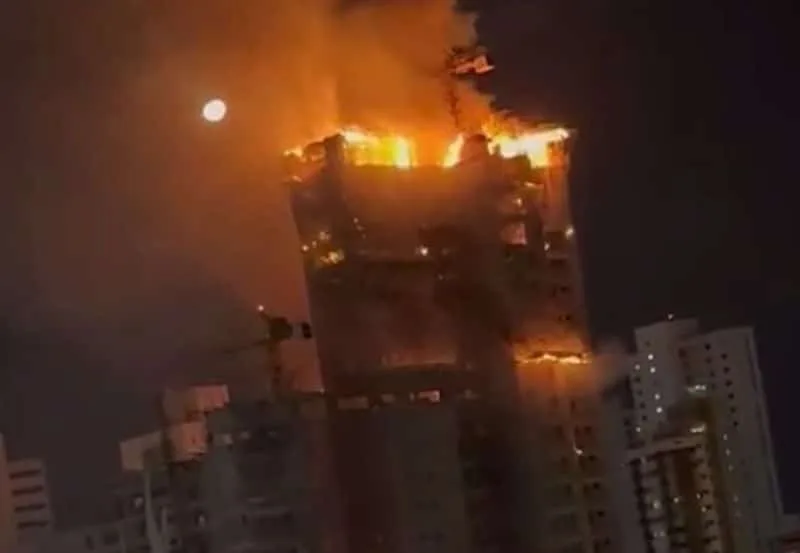 В Бразилії сталася масштабна пожежа: загорівся хмарочос