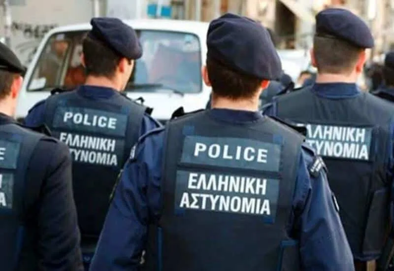 У Греції стався напад на школу