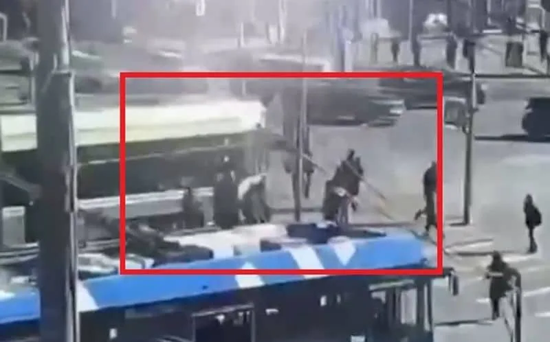 В Санкт-Петербурзі трамвай на швидкості збив пішоходів