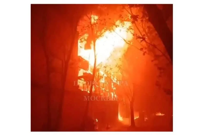В Москві масштабна пожежа: горить завод