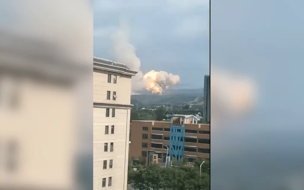Китайська ракета вибухнула під час випробувань