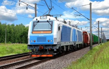 Китай відмовився постачати до Білорусі поїзди