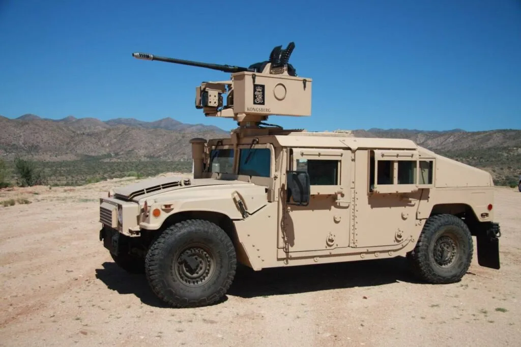 США передадуть Україні 2000 броньовиків Humvee
