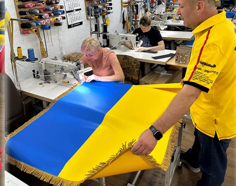 Прапори на замовлення від ТОВ “Лакор”: українська якість і бездоганний сервіс