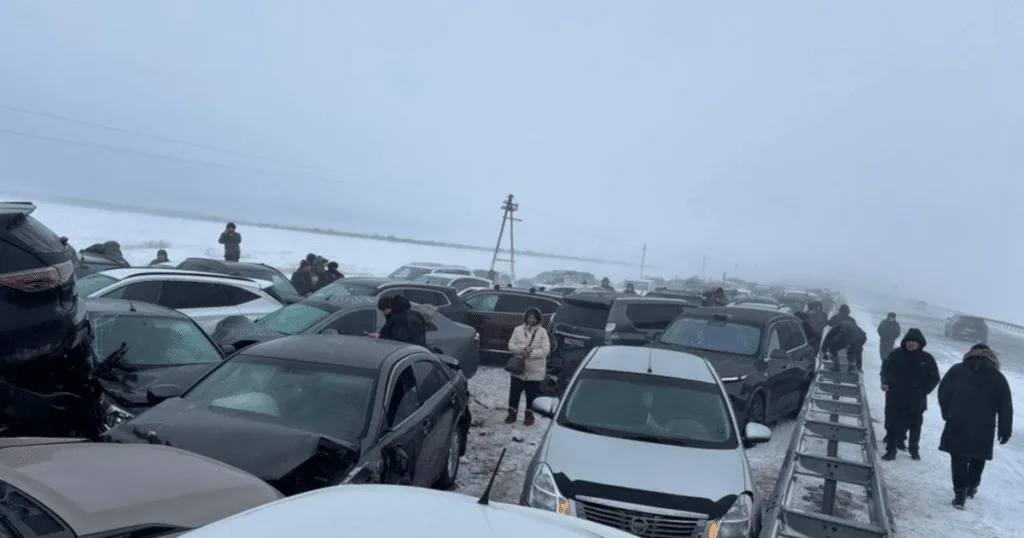 Масштабна автотроща в Казахстані