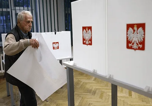 У Польщі заявили про спроби рф вербувати громадян