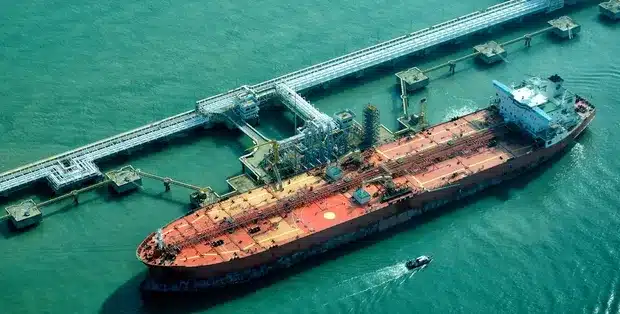 Індія відмовляється приймати нафту від підсанкційного російського виробника
