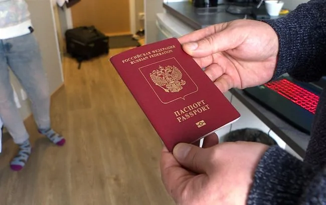 Естонія заборонила росіянам і білорусам голосувати на виборах