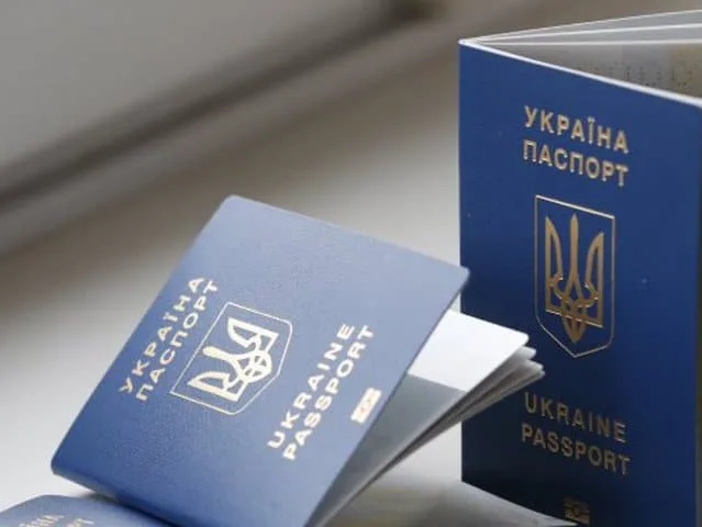 Переклад паспорта для подання в посольство: вимоги та особливості