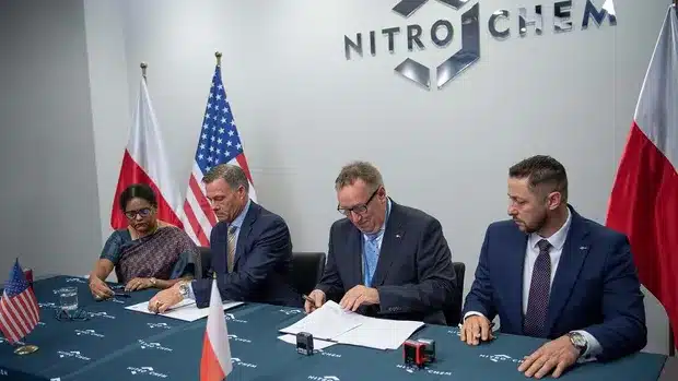 Польща підписала багатомільйонний контракт зі США на виробництво тротилу