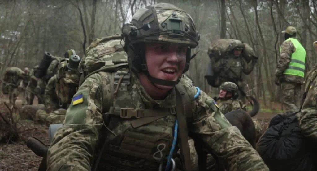 «Важкувато, але це справа воїна» — рекрути розповіли про «нульовий день» БЗВП у морпіхів