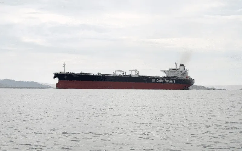 Російські танкери з масою порушень плавають у водах країн НАТО