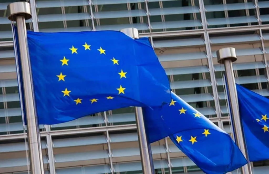 ЄС планує накласти санкції на китайські банки за допомогу Росії