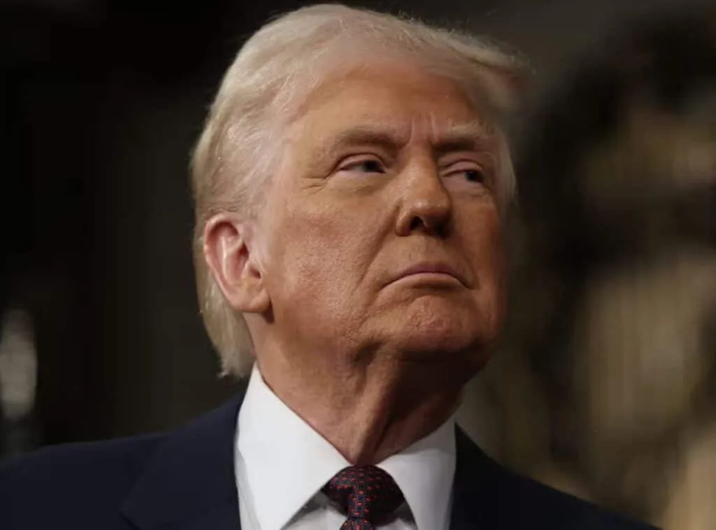 Трамп закликав усіх негайно залишити Тегеран