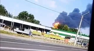 Новошахтінський НПЗ горить на росії четверту добу