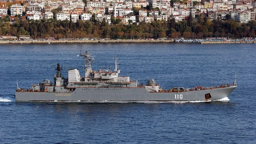У Данії знову закривали аеропорт через дрони та корабель рф