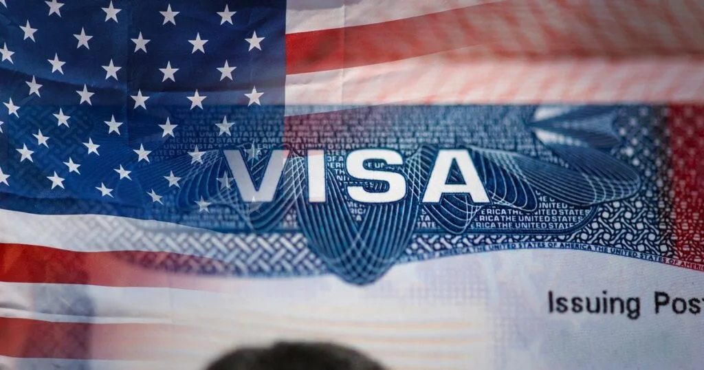 США анулювали візи іноземцям через вбивство соратника Трампа
