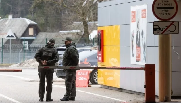 Литва тимчасово закрила кордон з Білоруссю