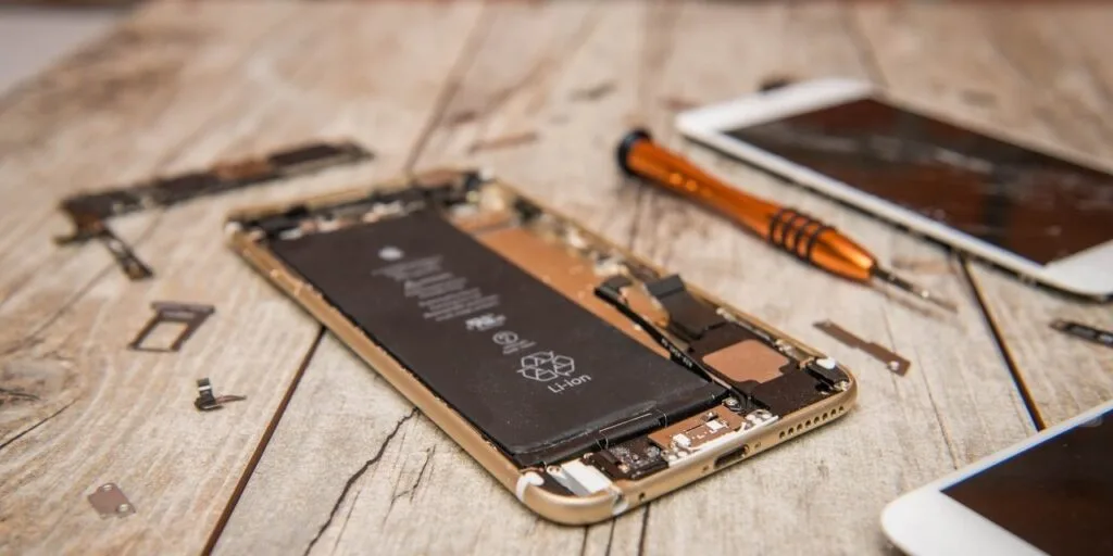 Ремонт iPhone – профессиональное восстановление смартфонов Apple