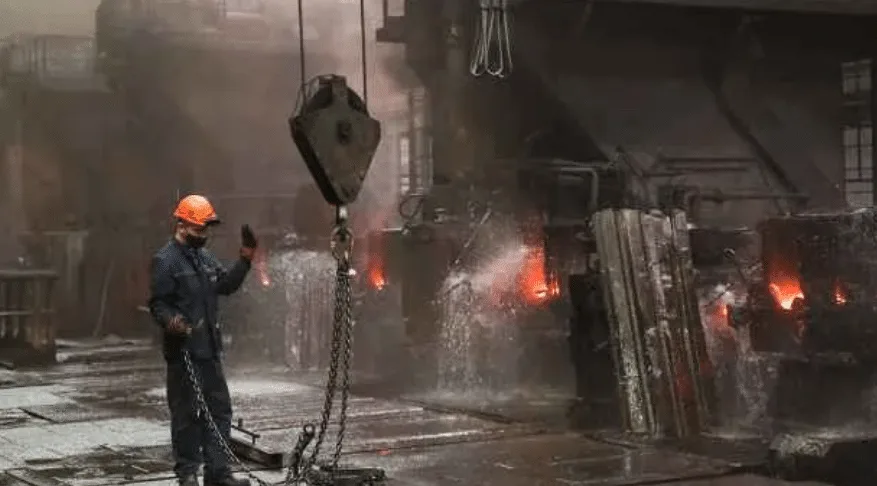 У Росії фіксують найбільше падіння промвиробництва з 2022 року