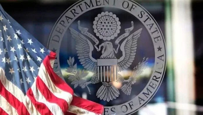 США закликали своїх громадян негайно залишити росію