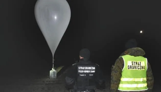 Польща третю добу поспіль фіксує вторгнення повітряних куль із Білорусі