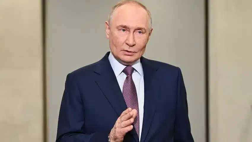 Путін стоїть перед критичним рішенням: розвідка пояснила причини
