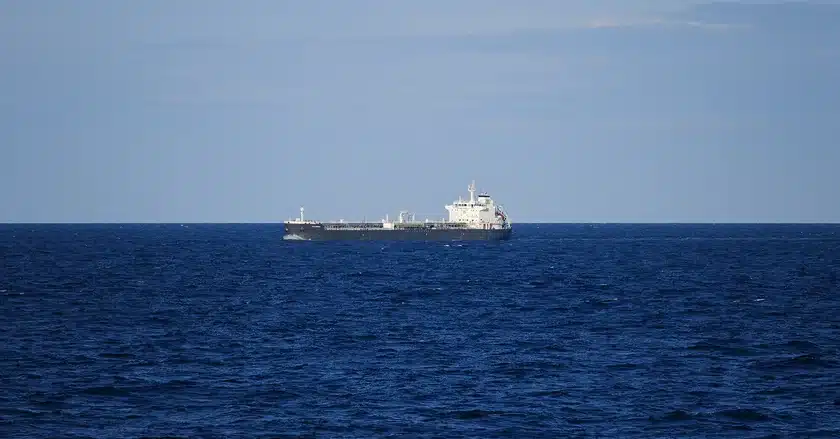 Танкери з російською нафтою почали обходити води Швеції після оглядів суден