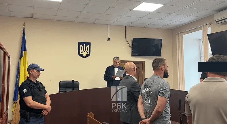 З-під варти звільнено співробітника СБУ, який проходить по справі про перестрілку в Києві – рішення суду