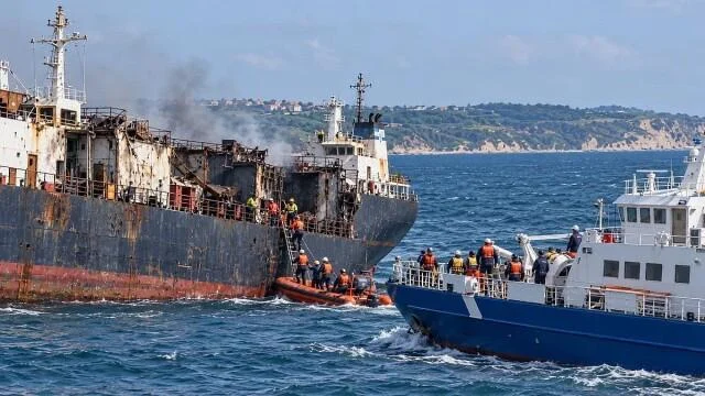 Біля берегів Болгарії дрони атакували два торгові судна